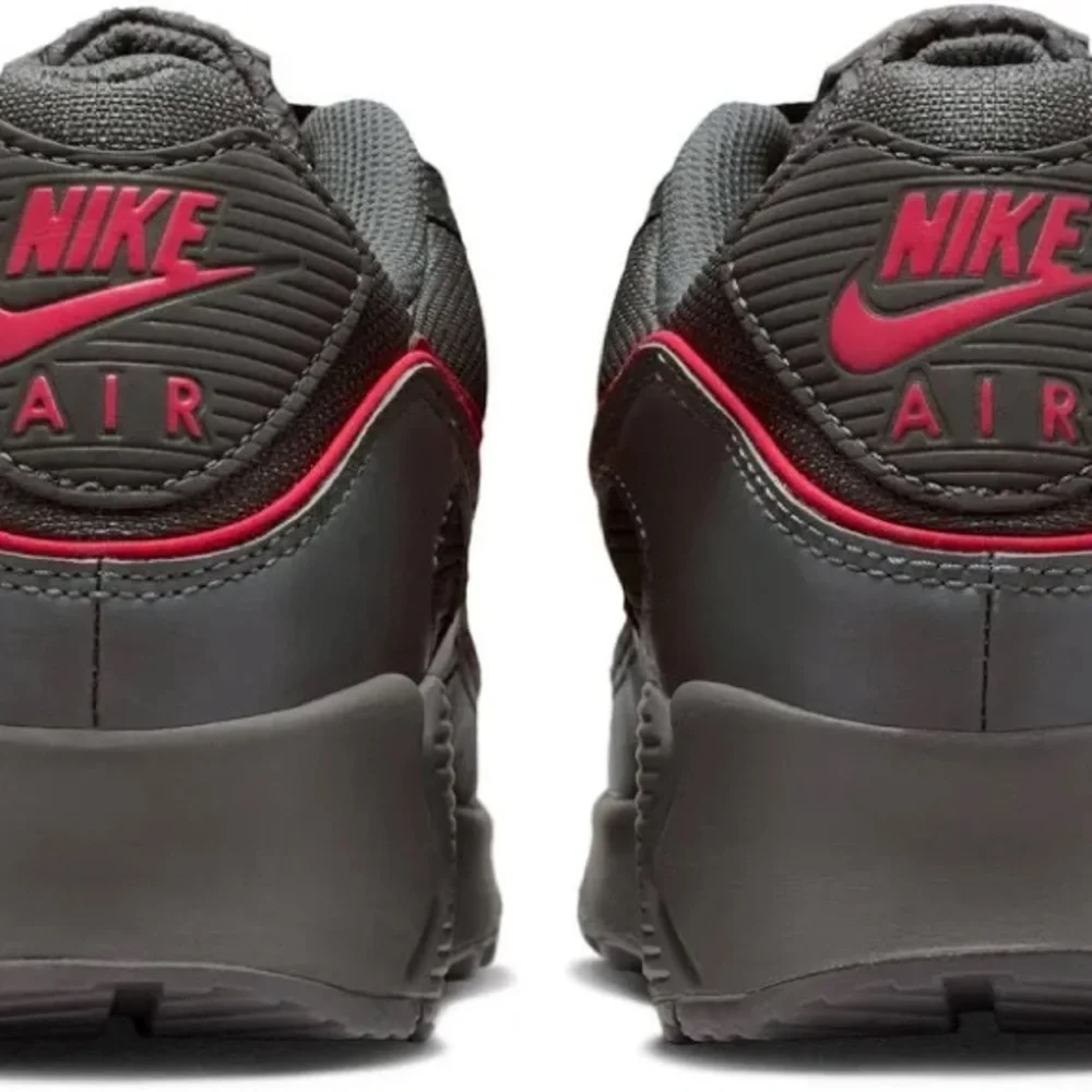 Nike Men's Charcoal and Hot Pink Sneakers - Picture 4 of 7